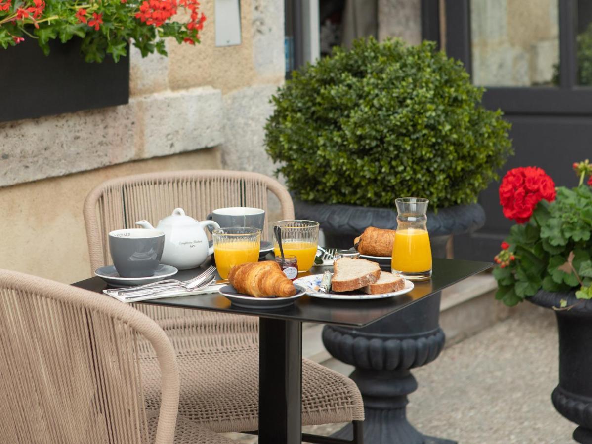 Relais De La Loire Hotel Montlivault ภายนอก รูปภาพ