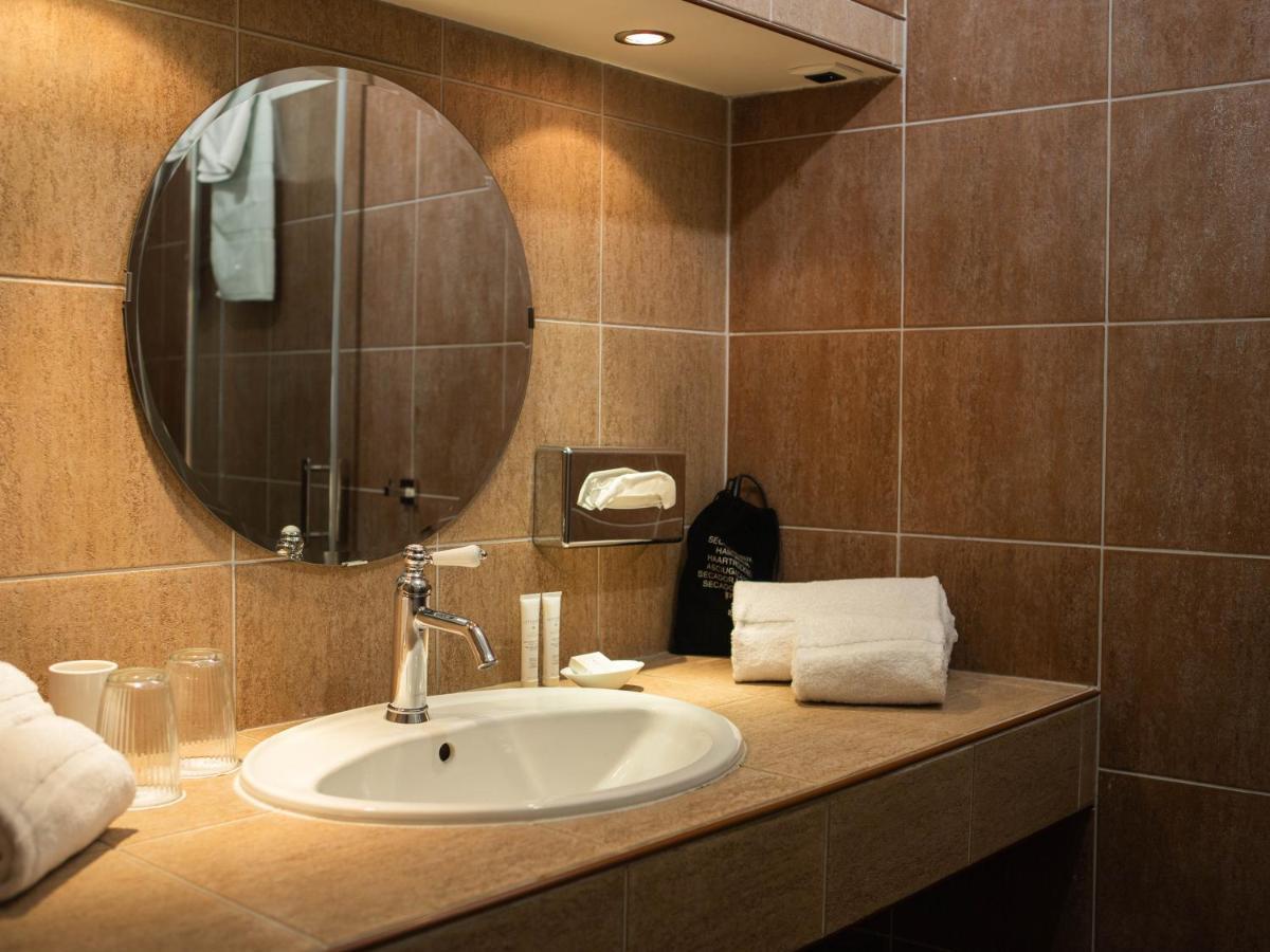 Relais De La Loire Hotel Montlivault ภายนอก รูปภาพ