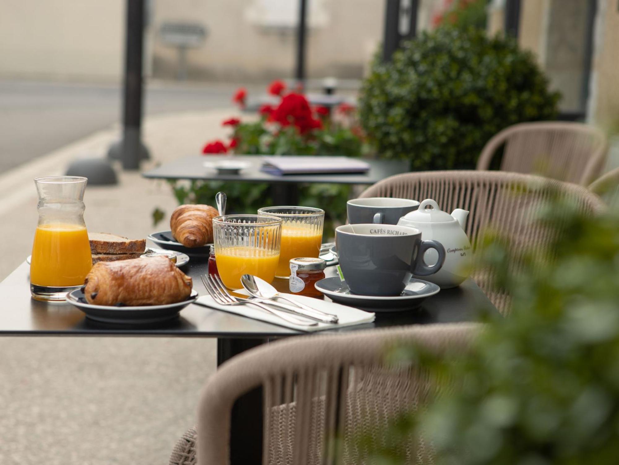Relais De La Loire Hotel Montlivault ภายนอก รูปภาพ